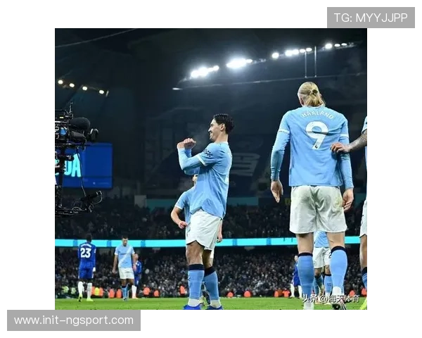 西汉姆联1-1曼联，绍切克破门后谢什科第96分钟上演绝平